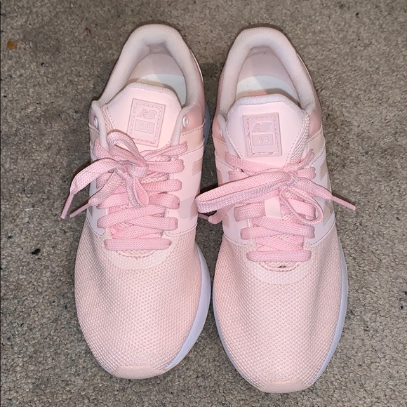 Blush new balance sneakers - Picture 2 of 3